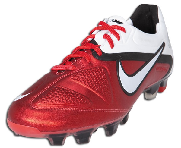 Nike-CTR360-Maestri-II